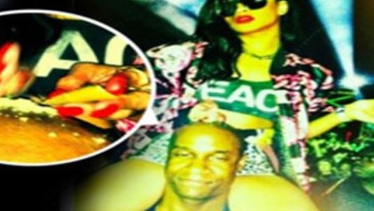Escándalo  Internacional: Rihanna es grabada aparentemente aspirando cocaína