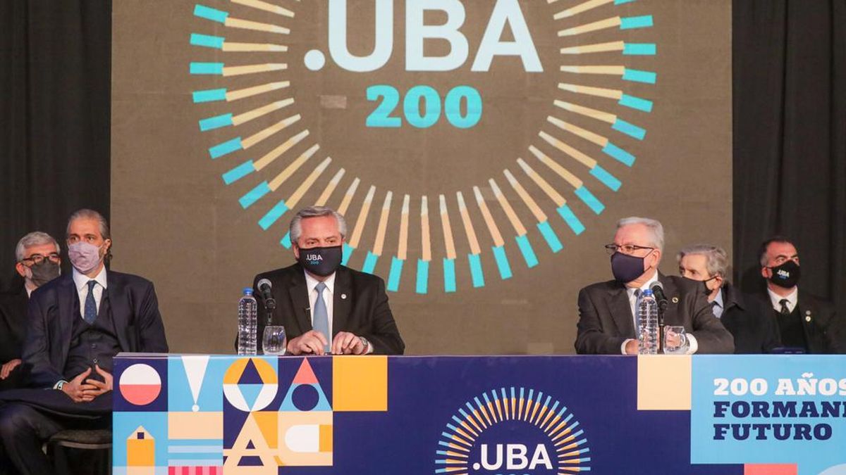 Alberto Fernández en el acto por los 200 años de la UBA