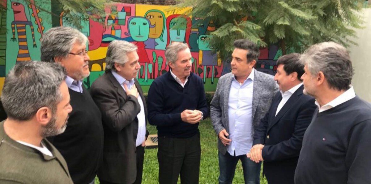 Ahora sí: el peronismo “post kirchnerista” sumó a Nito Artaza