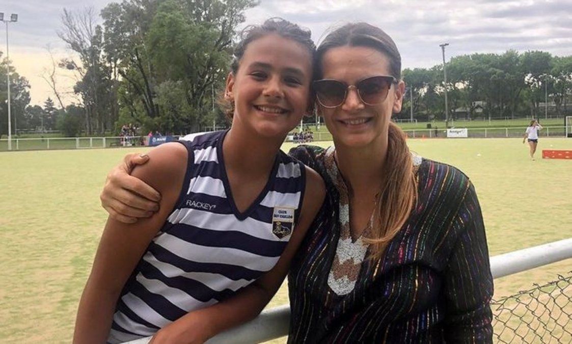 El desconsolado llanto de Uma, la hija de Amalia Granata, por la suspensión de las clases presenciales