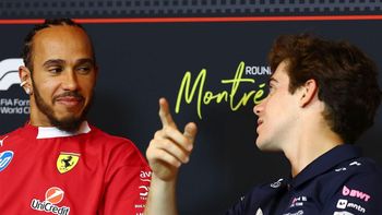 el divertido cruce entre franco colapinto y hamilton en la previa del gp de canada el divertido cruce entre franco colapinto y hamilton en la previa del gp de canada