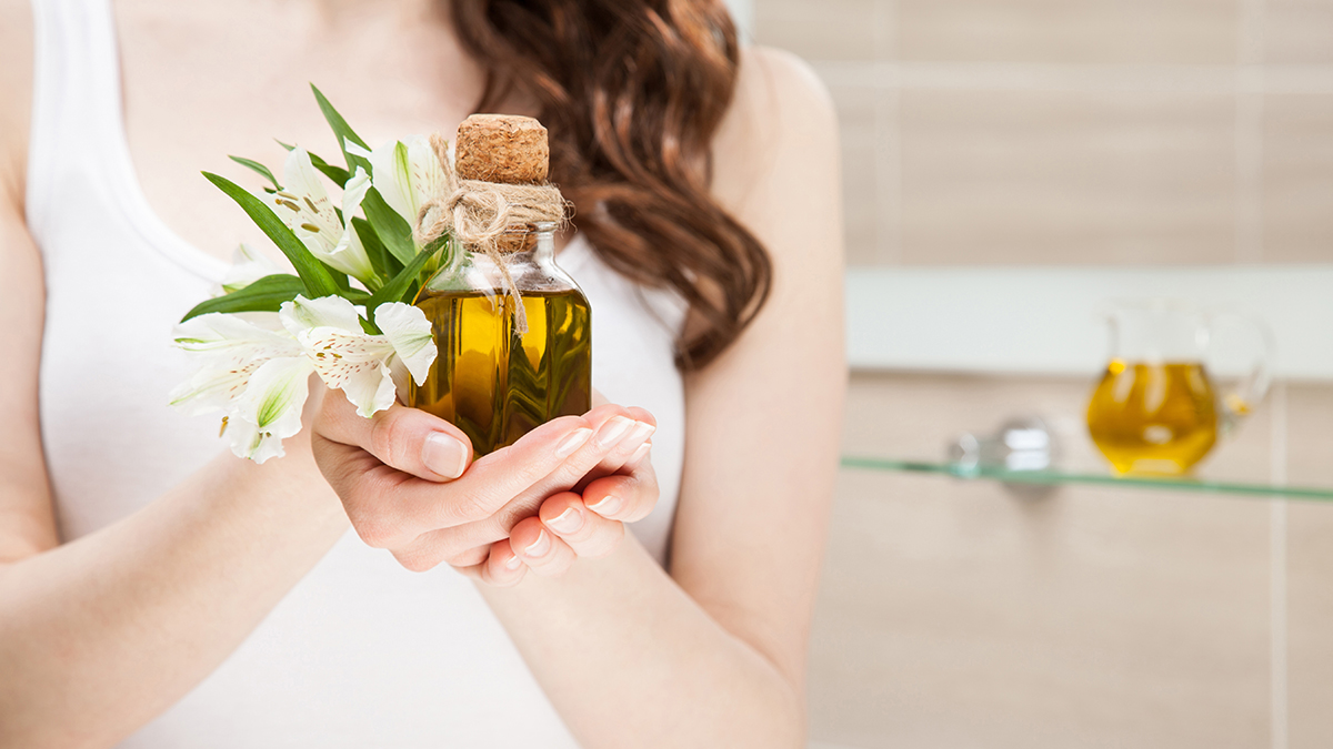 &iquest;S&iacute; o no? Aceite de oliva en la cara: beneficios y desventajas&nbsp;