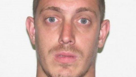 Suspendió la Megafinal y en 48 horas queda afuera: ordenan liberar al socio de River que atacó al micro de Boca