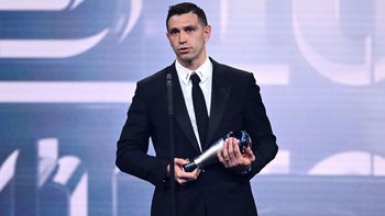 Dibu Martínez Dibu Martínez