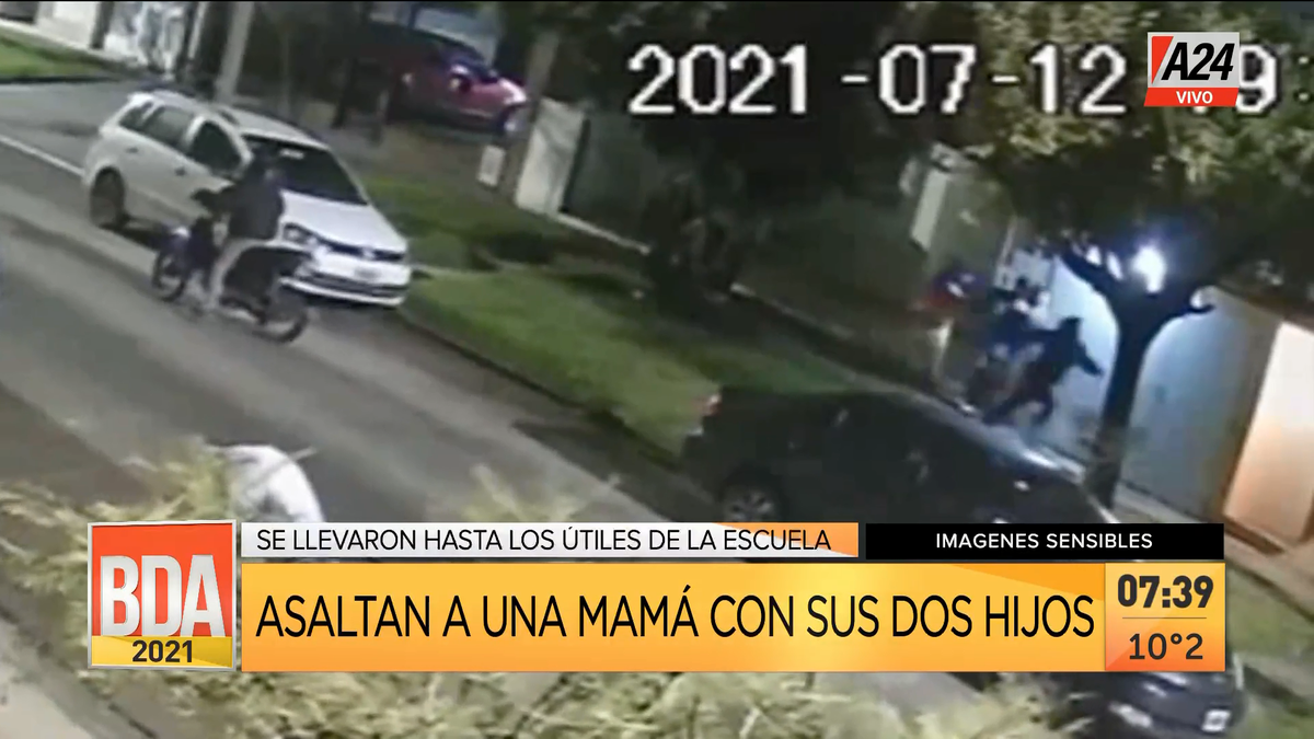 La Plata: motochorros robaron hasta los útiles escolares. (Captura de Tv)