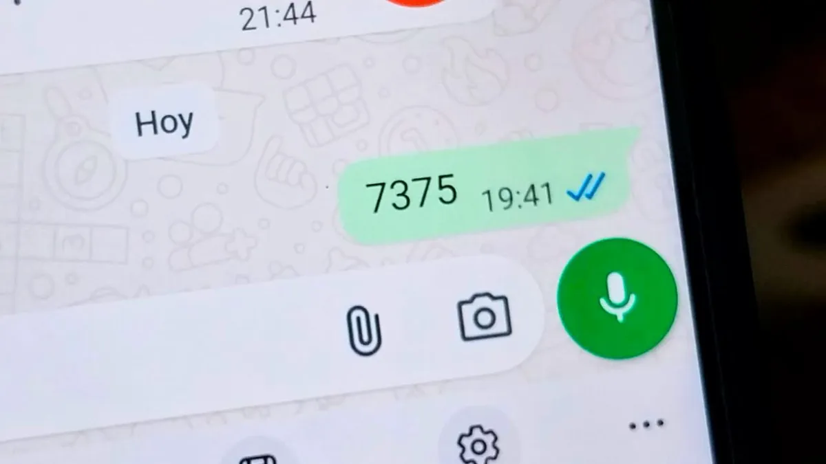 Qué significa el número 7375 en los chats de WhatsApp