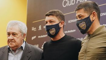 Battaglia, junto a Ameal y Krupoviesa, su ayudante de campo en el nuevo ciclo en Boca. Battaglia, junto a Ameal y Krupoviesa, su ayudante de campo en el nuevo ciclo en Boca.