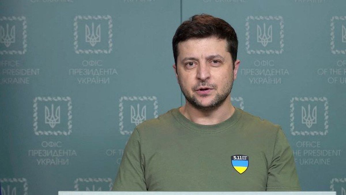 Volodimir Zelenski acusó a la OTAN de permitir bombardeos en Ucrania al no cerrar el espacio aéreo.