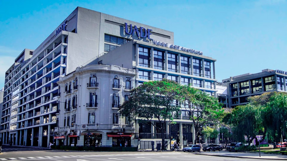 Un alumno de la UADE intentó robar equipos de la universidad y lo denunciaron en la Justicia (Foto: archivo)