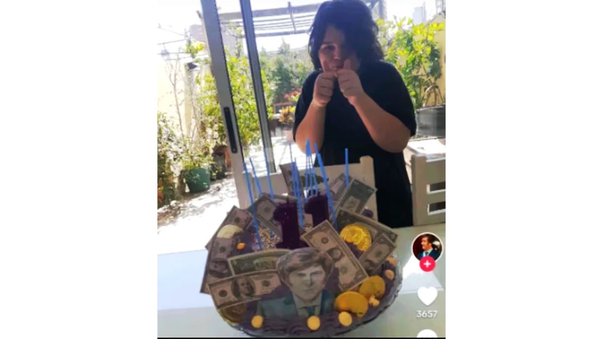 Pidi&oacute; una torta de Milei, lo deliraron y respondi&oacute; con una categor&iacute;a enorme a los 11 a&ntilde;os