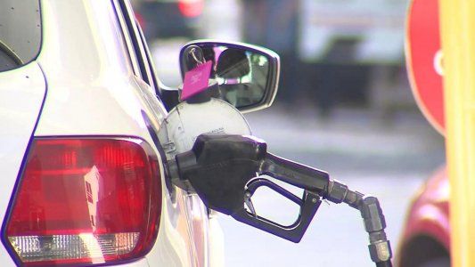 Se descongeló el precio de las naftas: aumentaron un 5% y la Súper ya cuesta $50,19