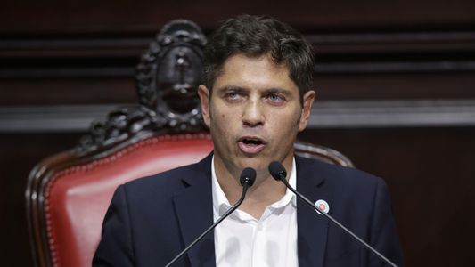 Kicillof en la Legislatura bonaerense criticó a Milei: los gobernadores no somos empleados del presidente