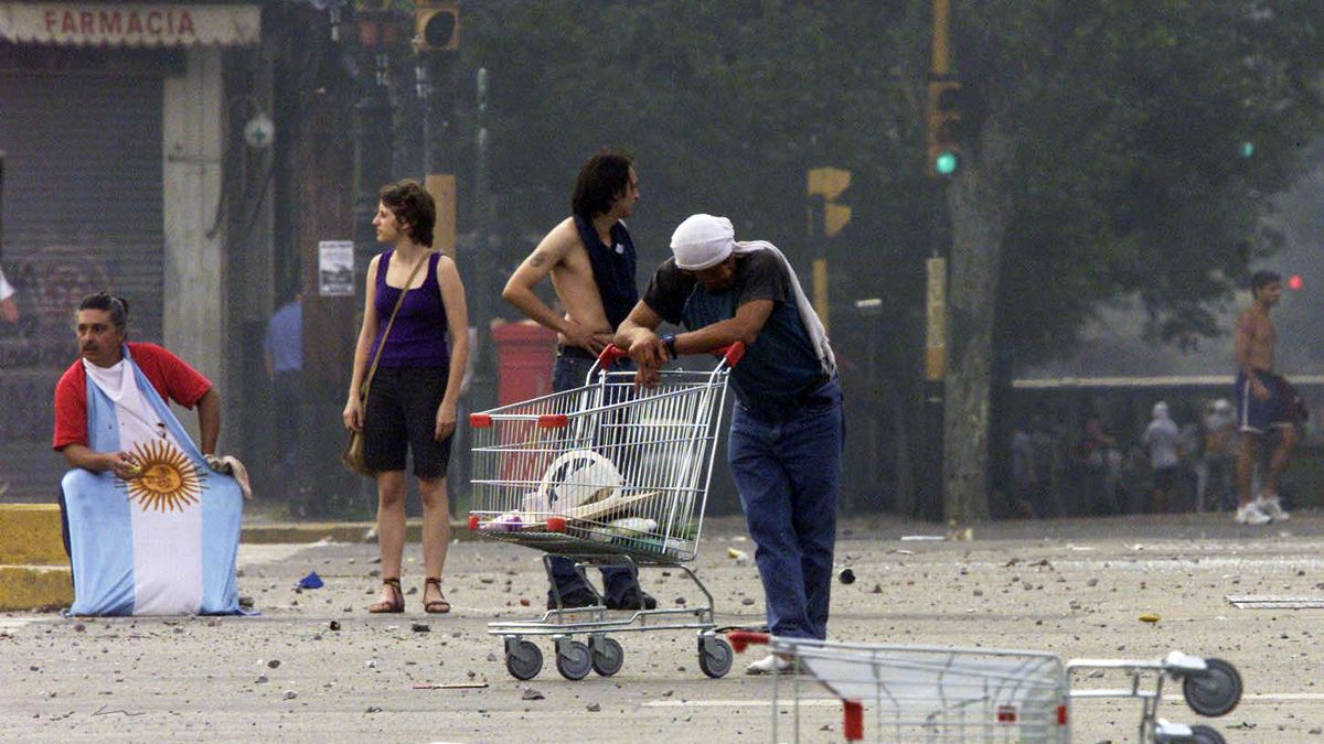 25 microhistorias del corralito y la crisis de 2001