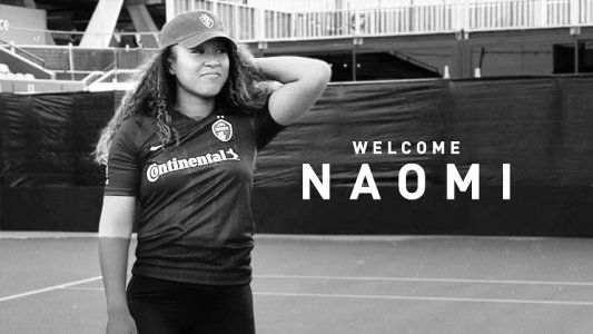 La tenista Naomi Osaka compró el 50% de un equipo profesional de fútbol femenino de Estados Unidos