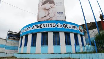 Grave denuncia por acoso a una jugadora de 13 años de Argentino de Quilmes: los repugnantes chats