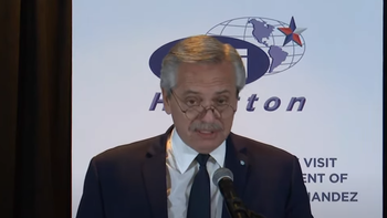 En Houston, Alberto Fernández buscó llevar confianza y tranquilidad a empresarios para que inviertan en Vaca Muerta