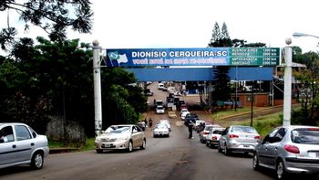 Detectaron a un grupo de estafadores que vendían PCR truchos en la frontera entre Misiones y Brasil