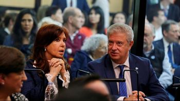 Causa Vialidad | El fiscal Luciani mostró nuevos chats contra Cristina Kirchner y citó al Papa Francisco