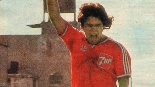 Argentinos, Nápoli, Rayo Vallecano y más: así despidieron a Hugo Maradona los clubes en los que jugó