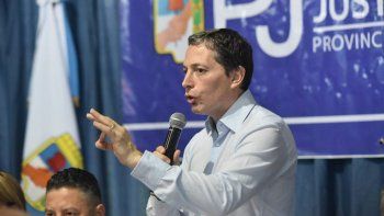 El titular del PJ bonaerense ve a CFK solo como candidata a la presidencia y admitió que aún no tienen fórmula para la provincia
