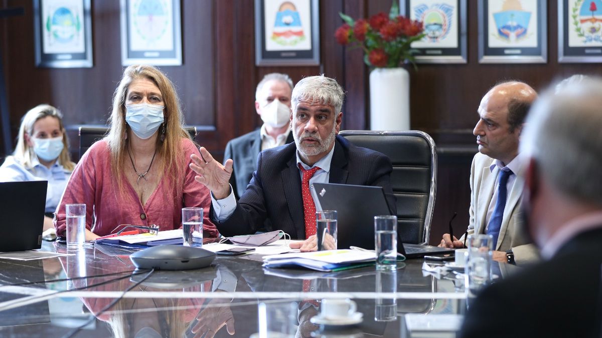 Roberto Feletti dijo que el Gobierno estudia subir retenciones a las exportaciones agrarias