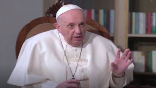 El papa Francisco recibió en el Vaticano la vacuna de Pfizer contra el Covid-19