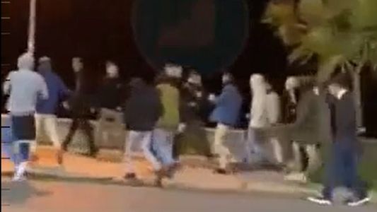 Video: le pegaron un cascotazo a un joven a la salida de un boliche en Mar del Plata