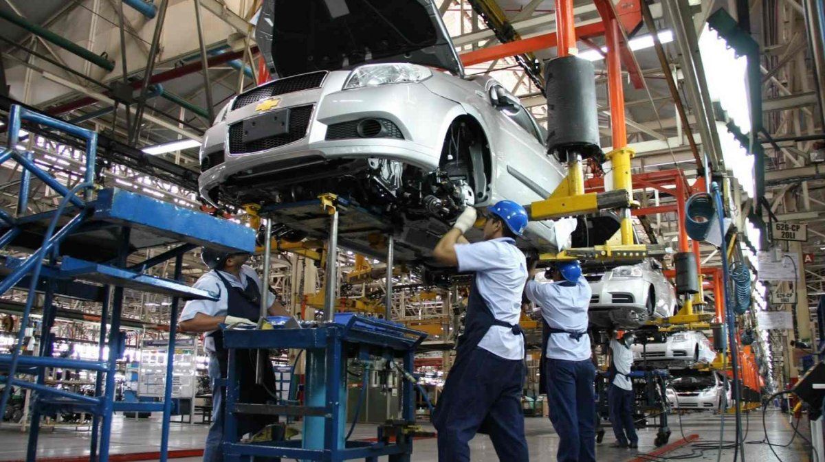 En noviembre, el uso de la capacidad instalada industrial cayó un 2,6% interanual y se ubicó en el 60,7%