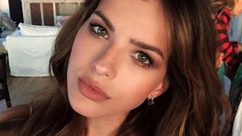 La tierna postal de La China Suárez abrazando su panza