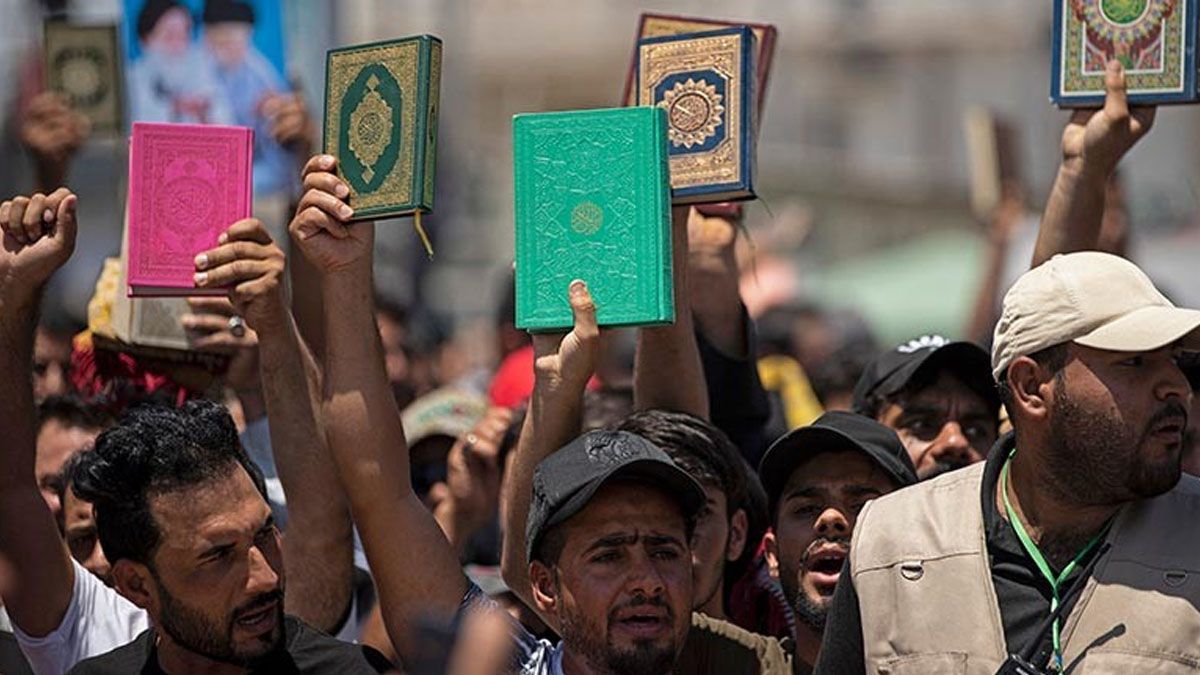 Los manifestantes entraron a la embajada sueca en Bagdad con ejemplares del Cor&aacute;n en la mano (Foto: gentileza BBC).