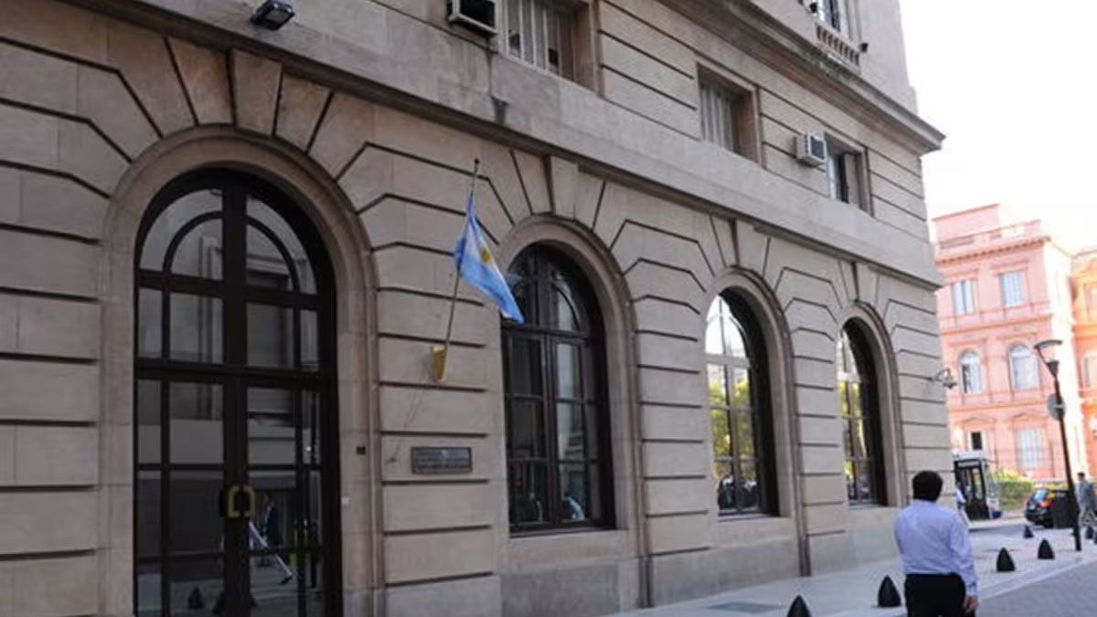 La SIDE y una reforma plena encarada por decreto por parte del Gobierno. (Foto: Gentileza TA)