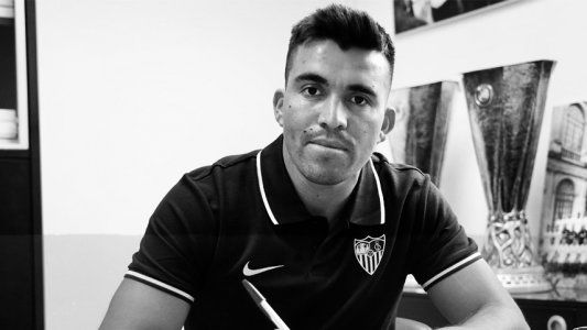 El Huevo Acuña fue presentado oficialmente en el Sevilla