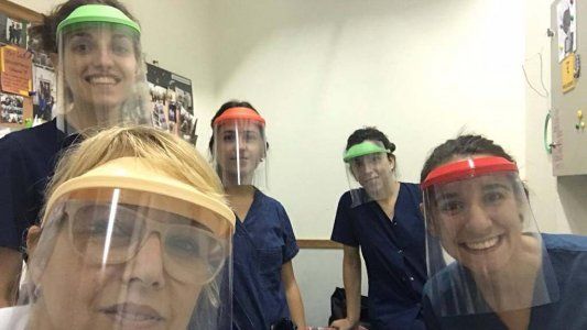 Coronavirus: Makers de toda Argentina crean máscaras protectoras 3D para ayudar a los médicos