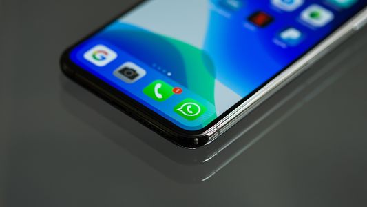 Whatsapp: ¿Qué significa el emoji de la cabeza explosiva?