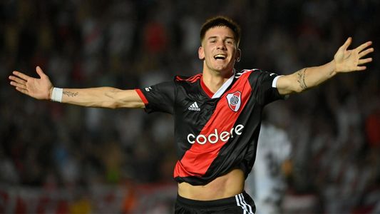 Van por la joya de River: aseguran que un gigante europeo sigue de cerca a Franco Mastantuono