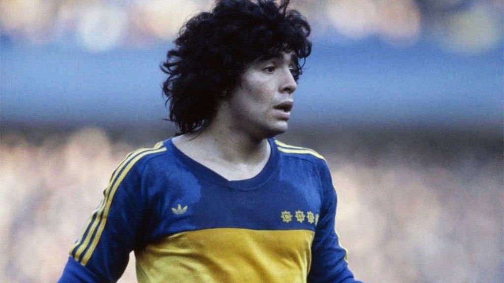 El mensaje de Diego Maradona por los 114 años de Boca: Sos el beso de mi mamá