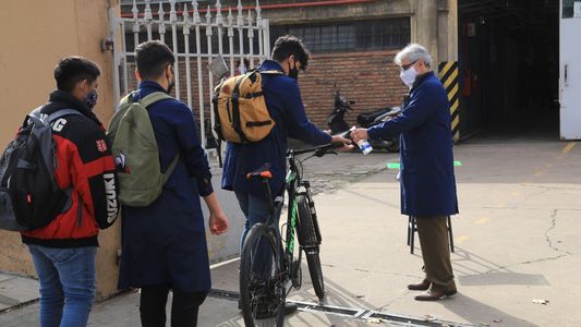 Los gremios porteños se suman al reclamo de Roberto Baradel: No se puede estar con tanto frío