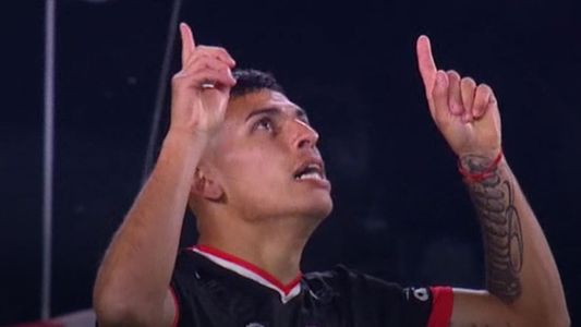 River se recuperó, le ganó 3-1 a Instituto y sueña con el título