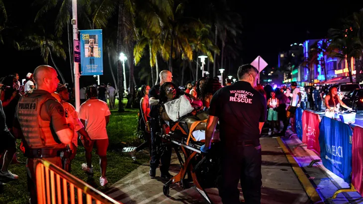 Una ola de violencia ataca las calles de Miami y las autoridades han decidido imponer un toque de queda