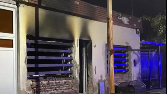 Prendió fuego a su mujer y a su hijo y se justificó con una extraña coartada