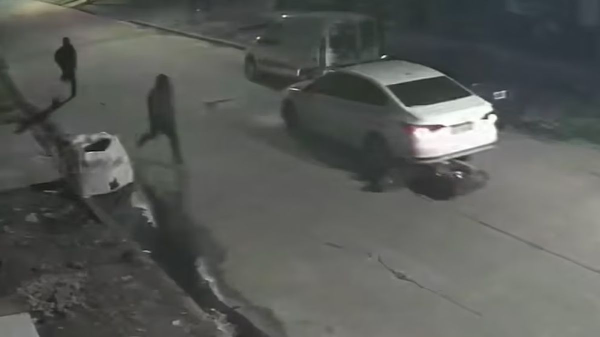 Un remisero escapó de un violento intento de robo en Bernal Oeste