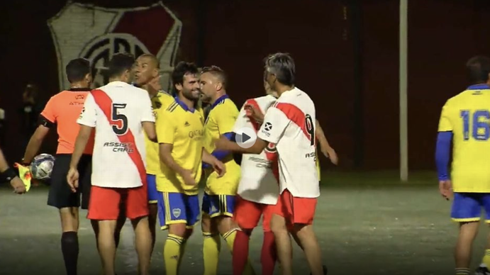 ¡Ya es cábala! Boca le volvió a ganar a River con la camiseta amarilla