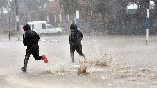 Ya son más de 1.300 las familias afectadas por el temporal en La Plata y Berisso