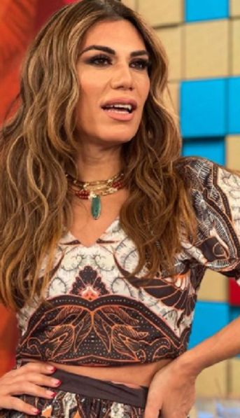 Flor de la V contra Vicky Xipolitakis: Mostraba una vida...