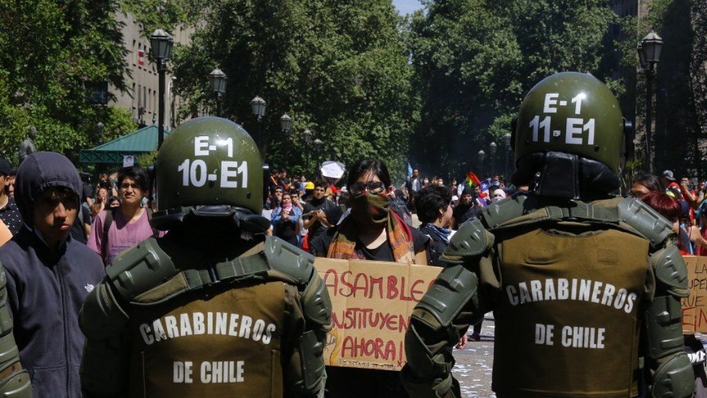 Pese a los cambios de gabinete de Piñera, volvieron los incidentes a Chile