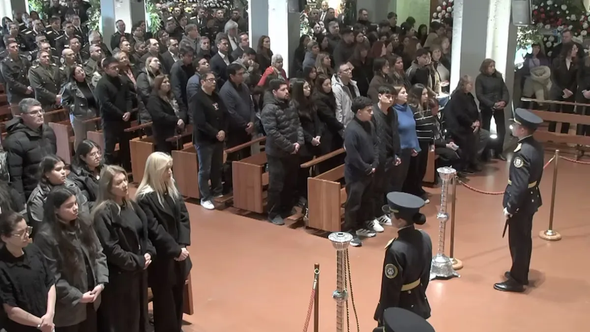 La Catedral Metropolitana concentr&oacute; el inicio de la despedida p&uacute;blica de Germ&aacute;n Videla, Rub&eacute;n Castro, Jorge Carbajal y Carlos Heredia.&nbsp;