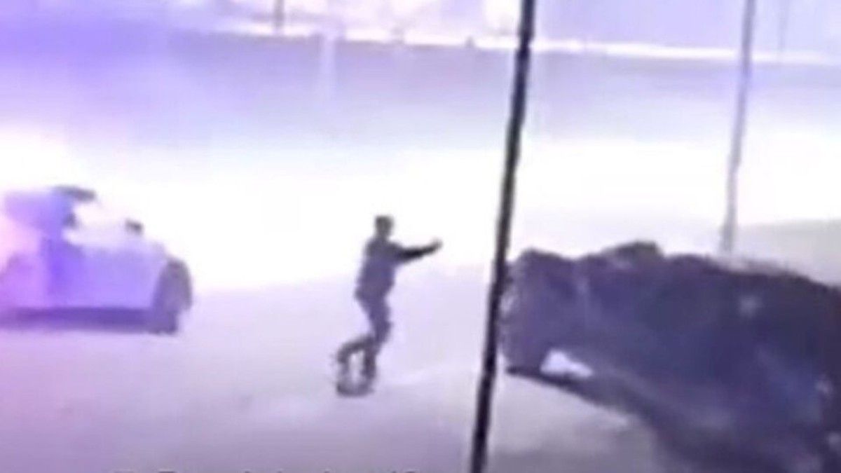 Un joven de 19 años fue baleado durante una persecución policial en Moreno.&nbsp;