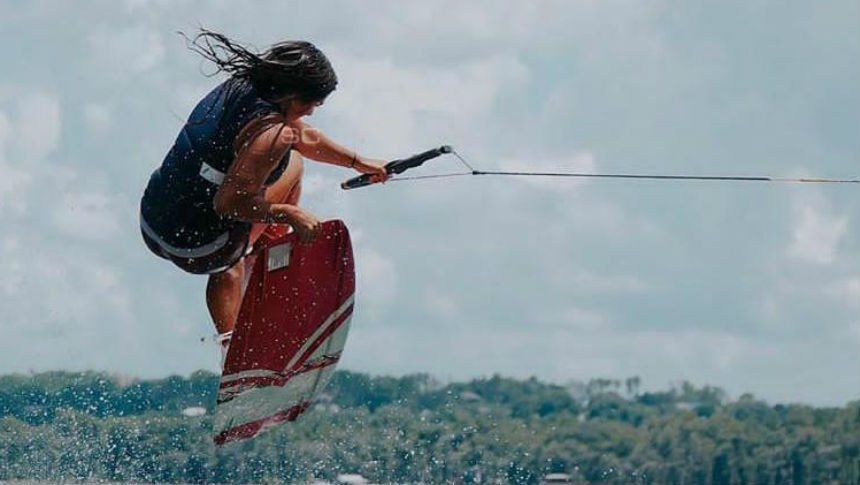 Eugenia De Armas le dio una histórica medalla dorada en wakeboard