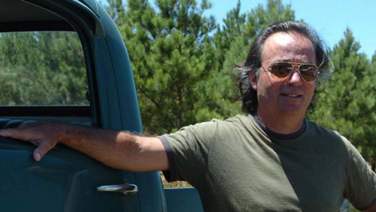 Sebastián Pacha Cantón, el empresario que habría tirado el cerdo a la piscina de Lara Bernasconi