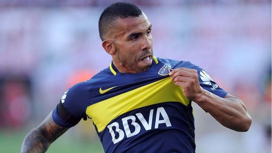 El sorpresivo cambio de look de Carlos Tevez